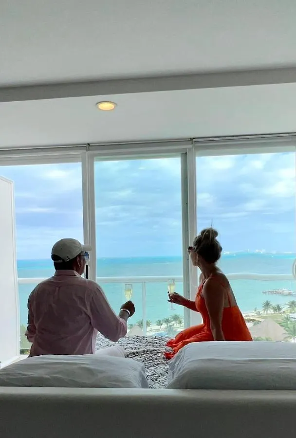 Lejlighed Amara Cancun Beachfront Condo