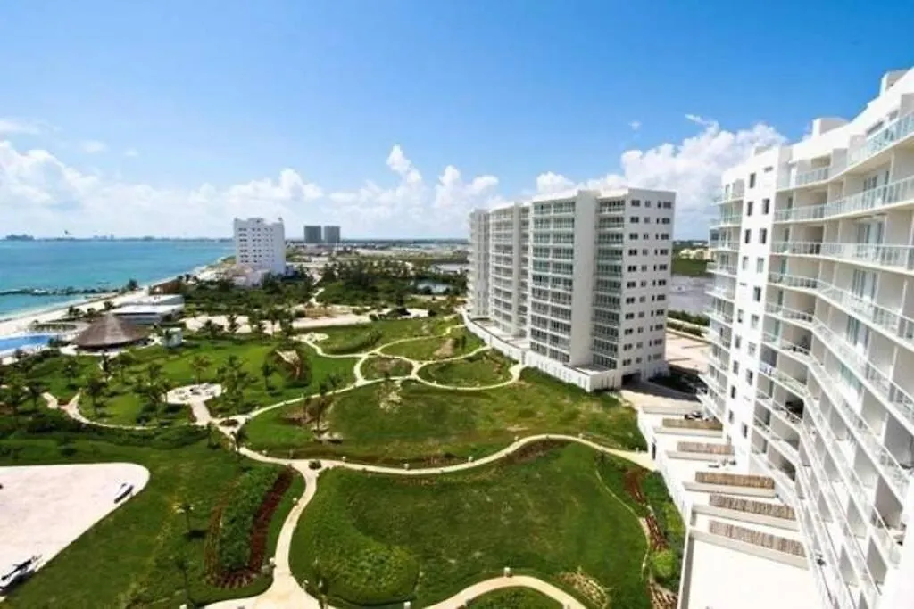Amara Cancun Beachfront Condo Apartment
