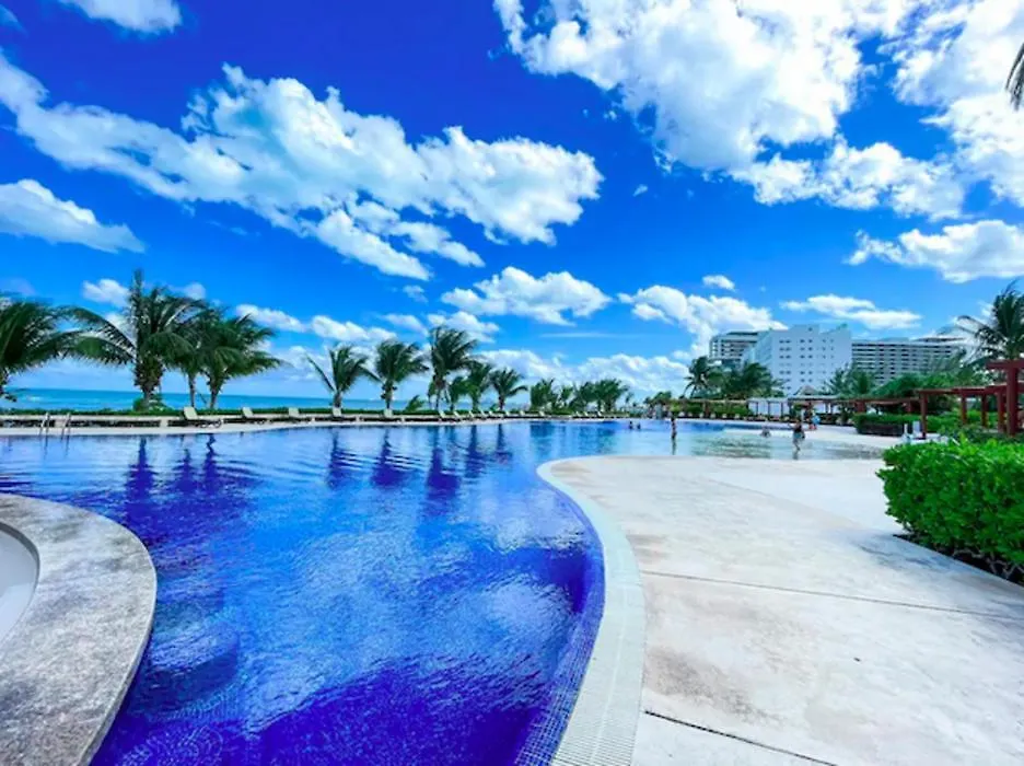 Amara Cancun Beachfront Condo Apartment