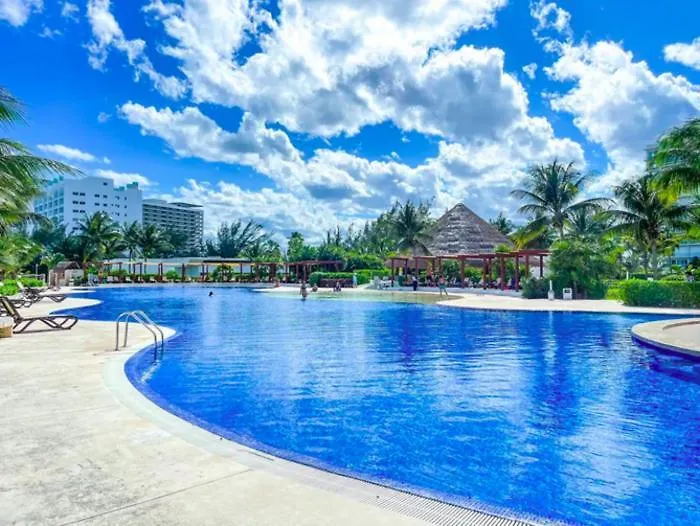 Amara Cancun Beachfront Condo 0*,  Mexico